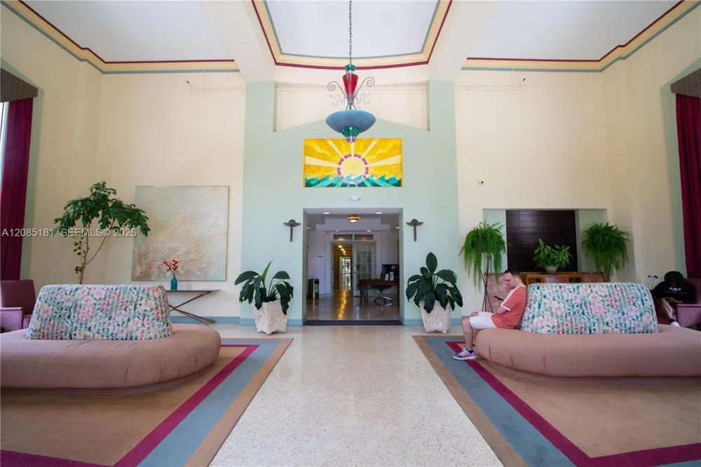255 W 24th St #436 Miami Beach, FL 33140