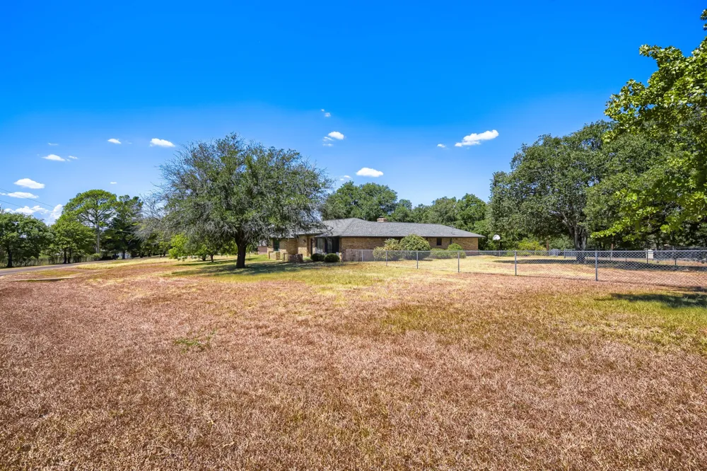 2185 Jana Lane Burleson, TX 76028