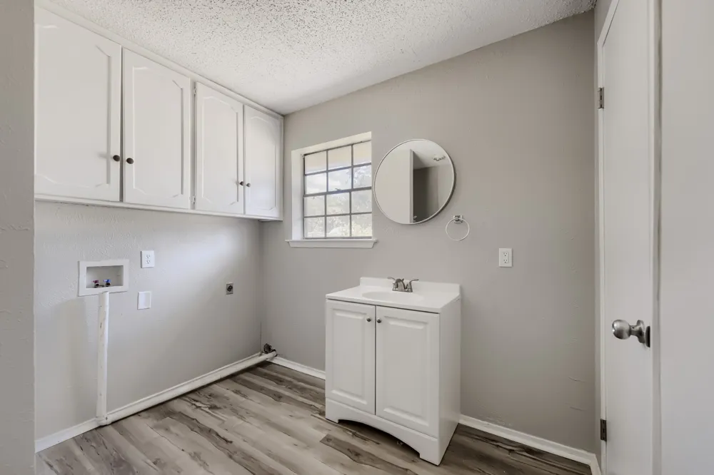 2185 Jana Lane Burleson, TX 76028
