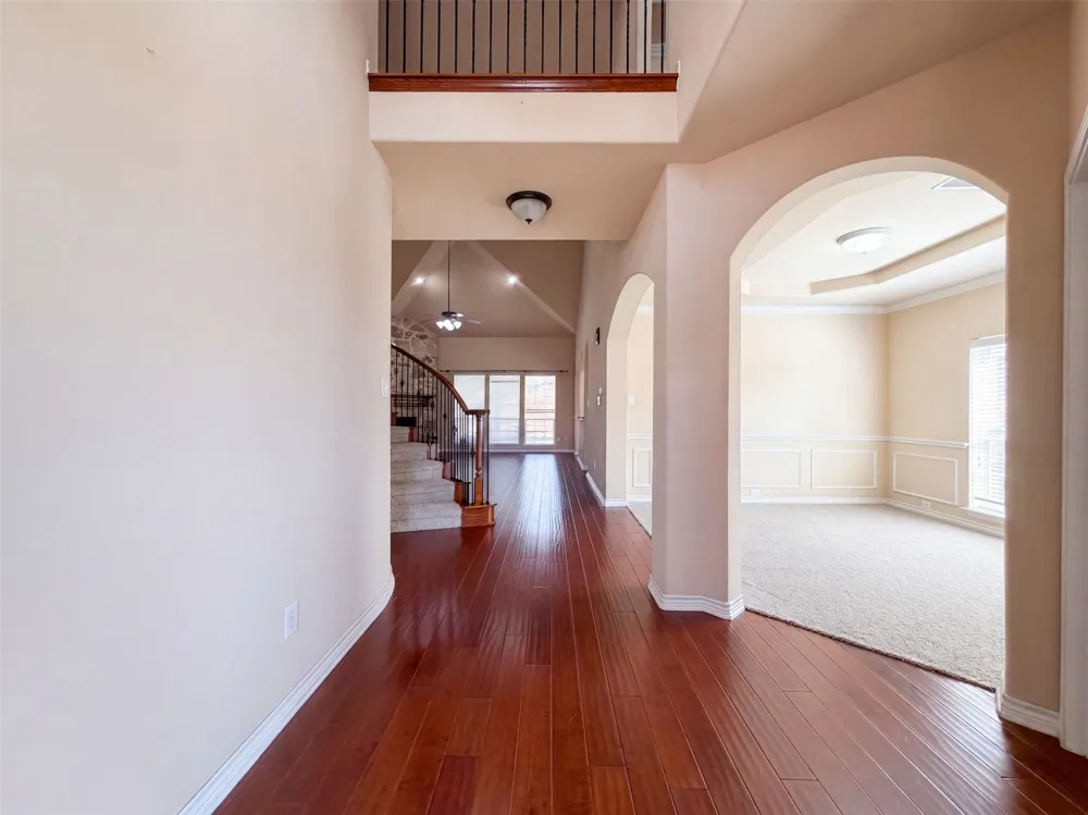 409 Lone Oak Court Kennedale, TX 76060