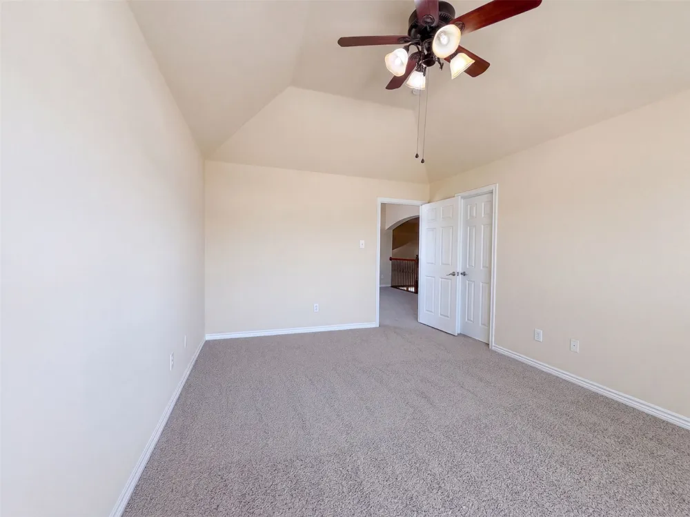 409 Lone Oak Court Kennedale, TX 76060