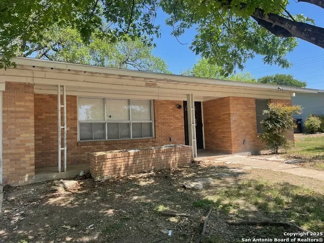 4335 MOANA DR San Antonio, TX 78218
