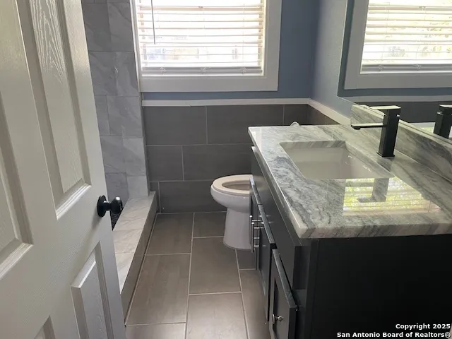 4335 MOANA DR San Antonio, TX 78218