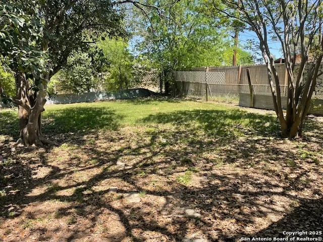 4335 MOANA DR San Antonio, TX 78218