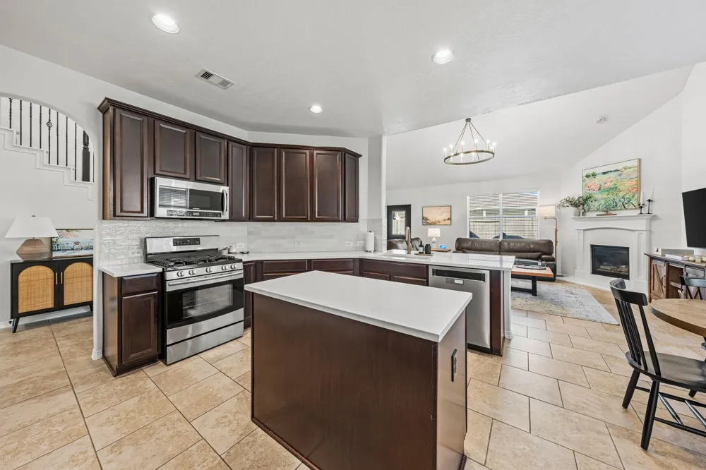 968 Ponte Serra Drive League City, TX 77573