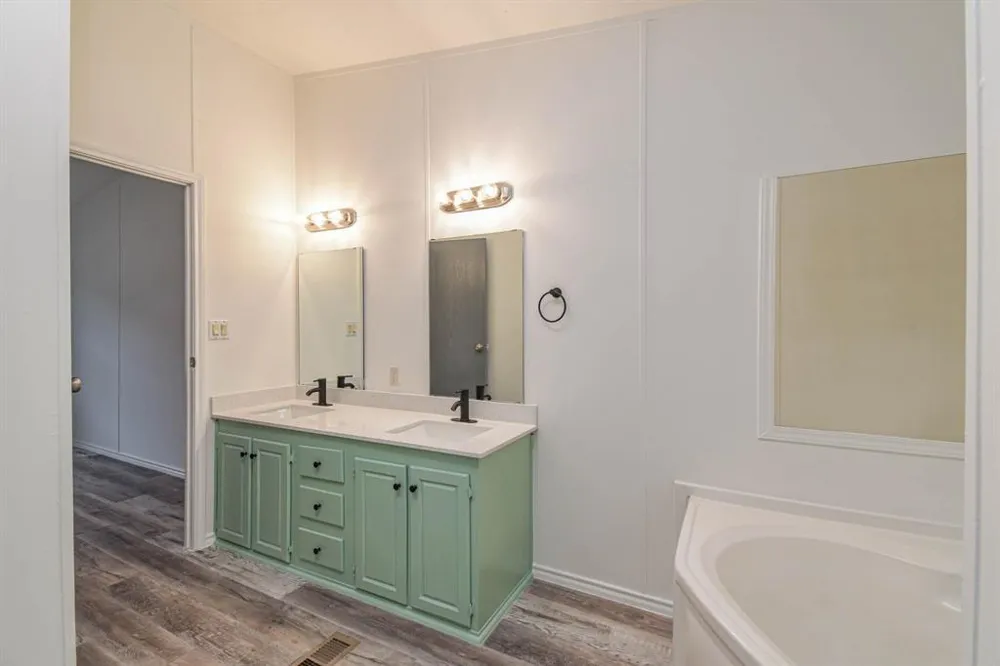 33147 Mckinley Circle Magnolia, TX 77354