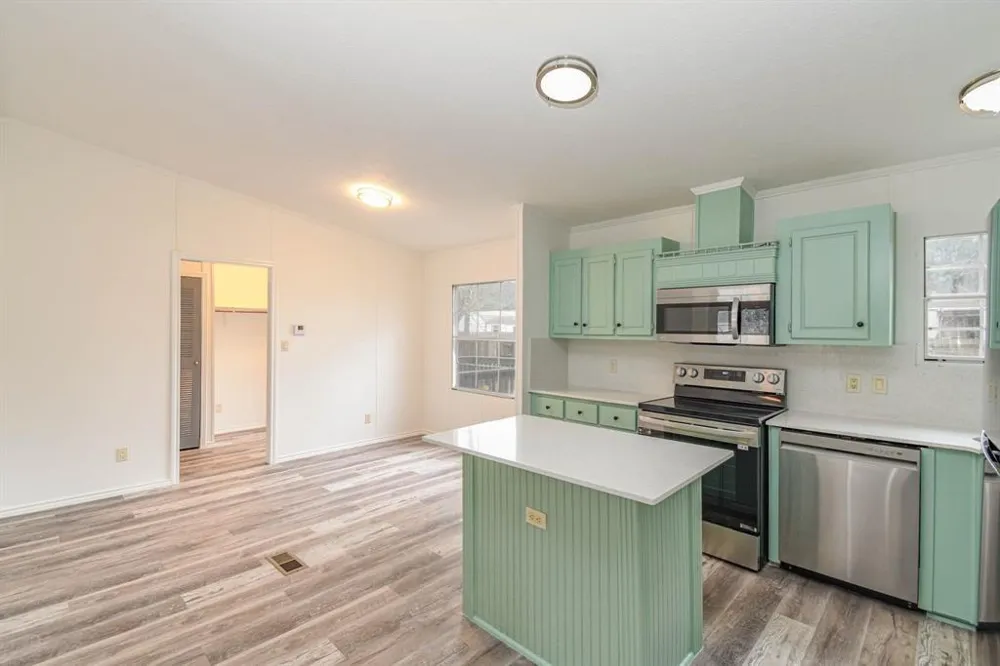 33147 Mckinley Circle Magnolia, TX 77354
