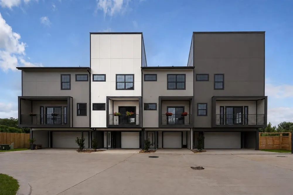 4406 W Hoa Sen Circle Houston, TX 77072