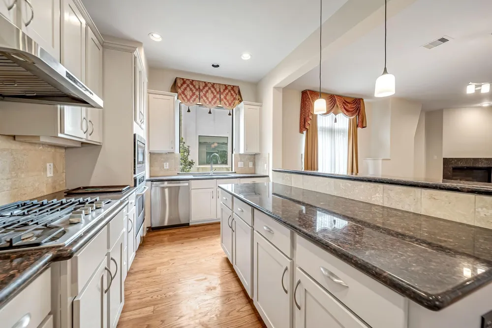 1914 Woodbury Street Houston, TX 77030