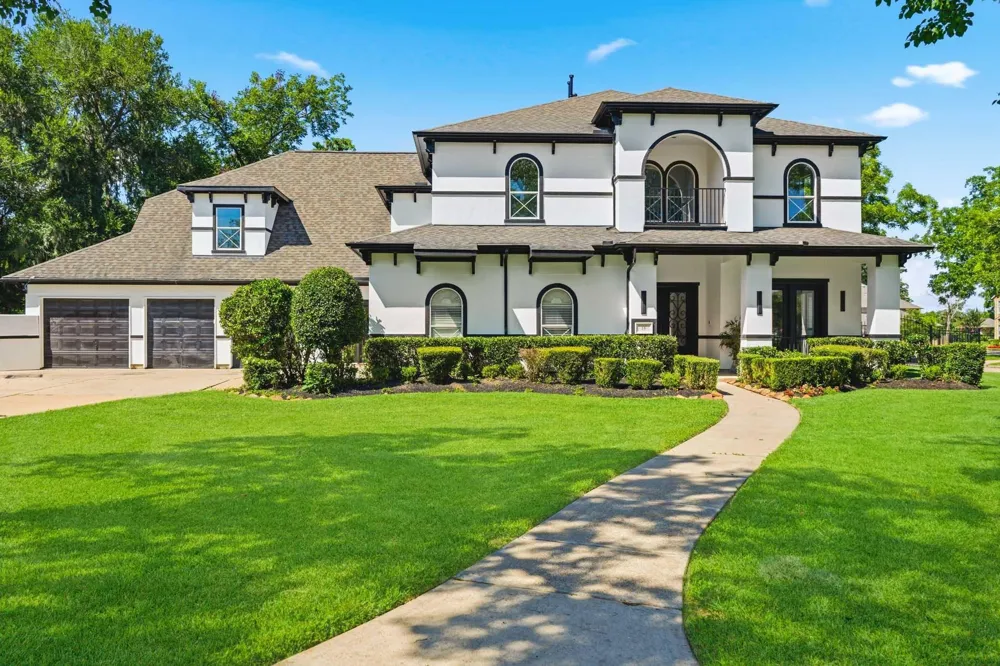 15 Bees Creek Court Missouri City, TX 77459