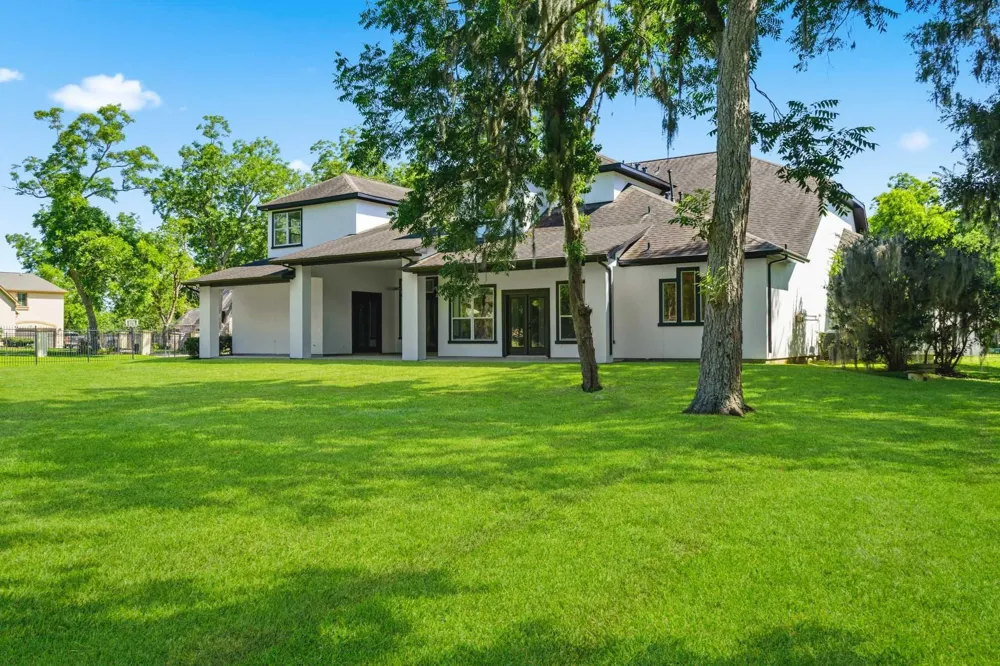 15 Bees Creek Court Missouri City, TX 77459