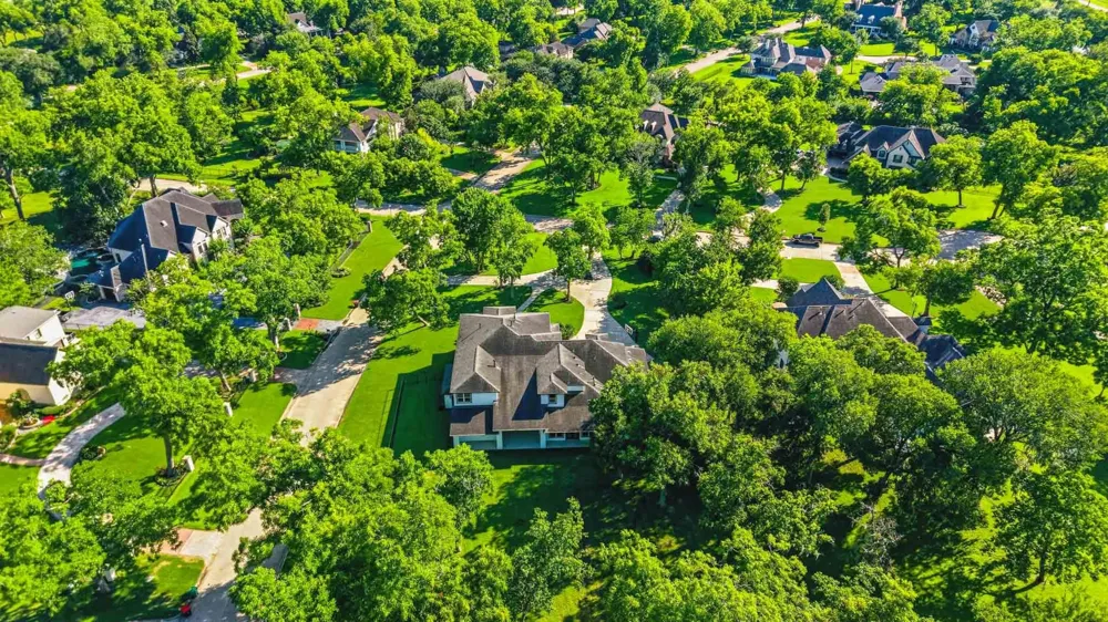 15 Bees Creek Court Missouri City, TX 77459