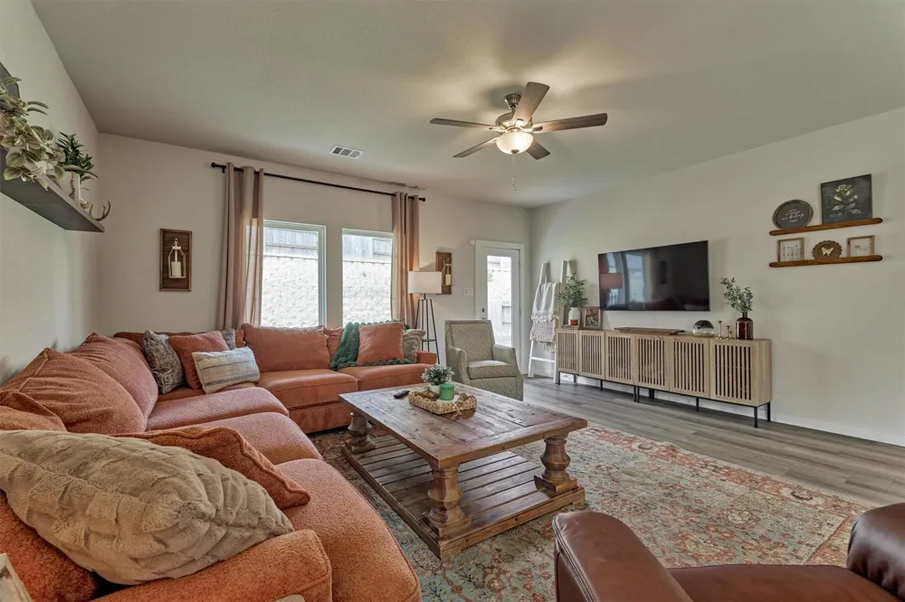 120 Porter Bend Court Montgomery, TX 77316