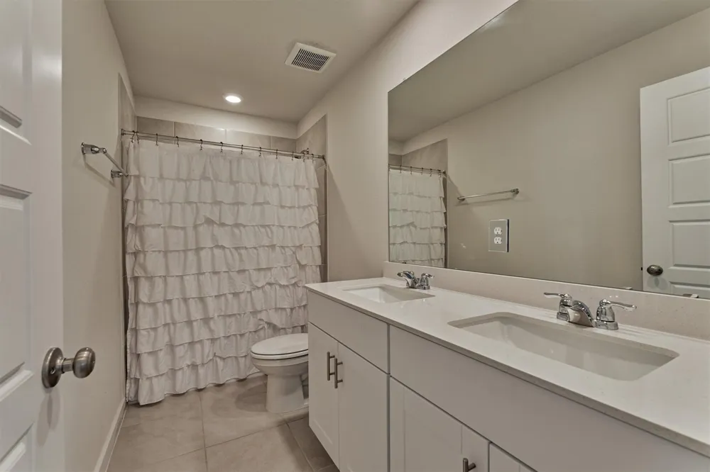 120 Porter Bend Court Montgomery, TX 77316