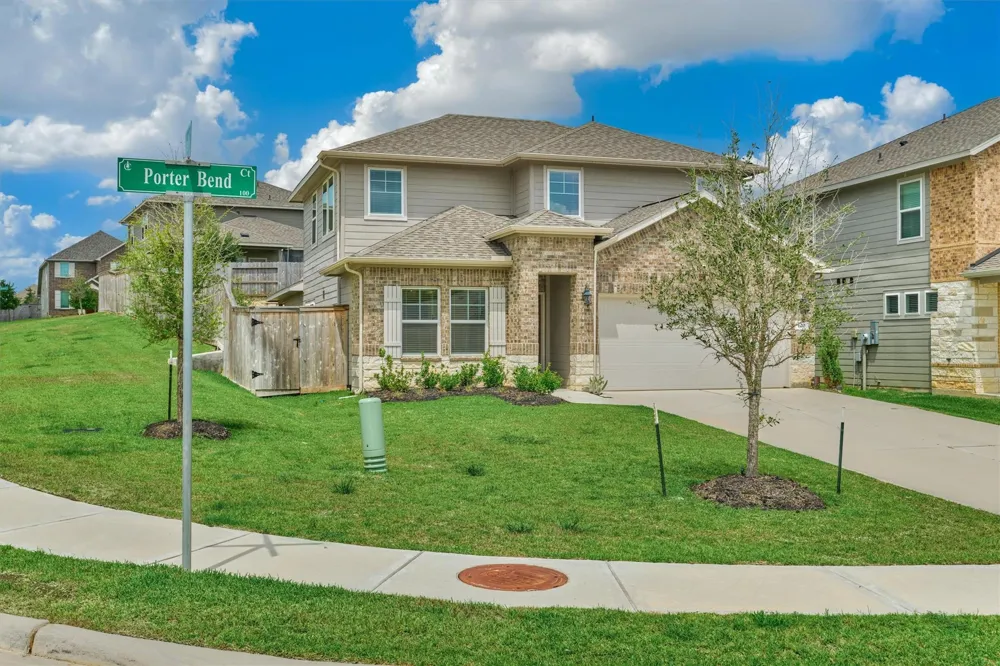 120 Porter Bend Court Montgomery, TX 77316