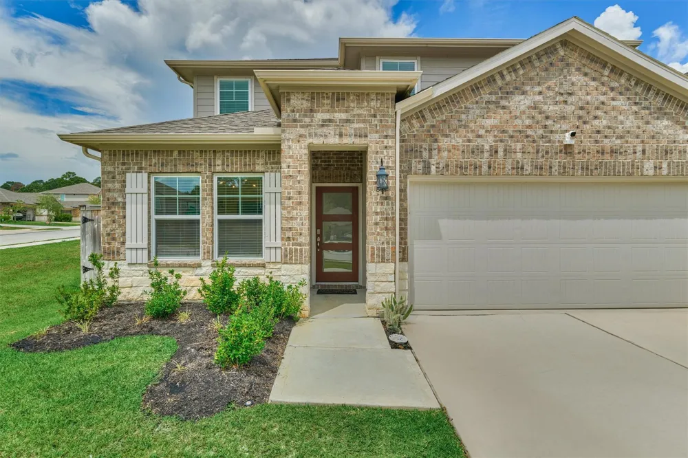 120 Porter Bend Court Montgomery, TX 77316