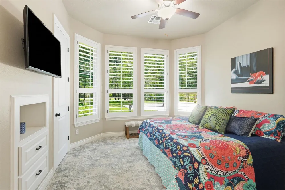 151 Lyndsey Drive Montgomery, TX 77316