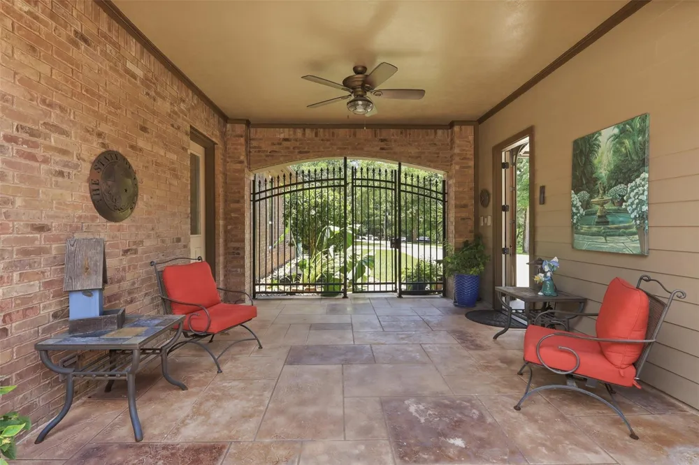 151 Lyndsey Drive Montgomery, TX 77316
