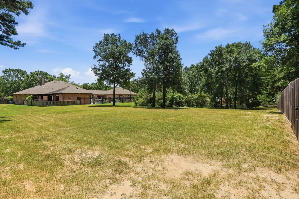 151 Lyndsey Drive Montgomery, TX 77316