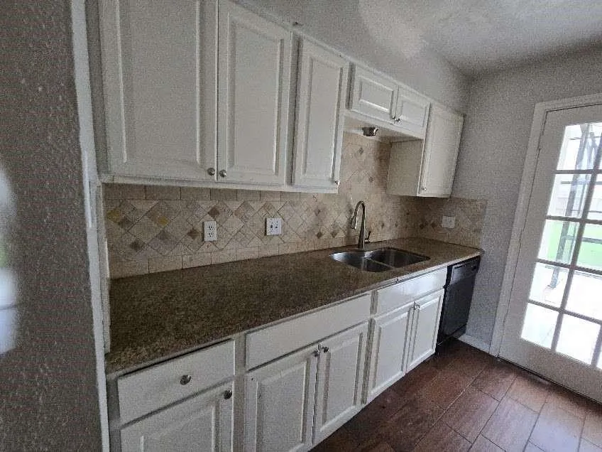 7318 Ironwood Lane Baytown, TX 77521