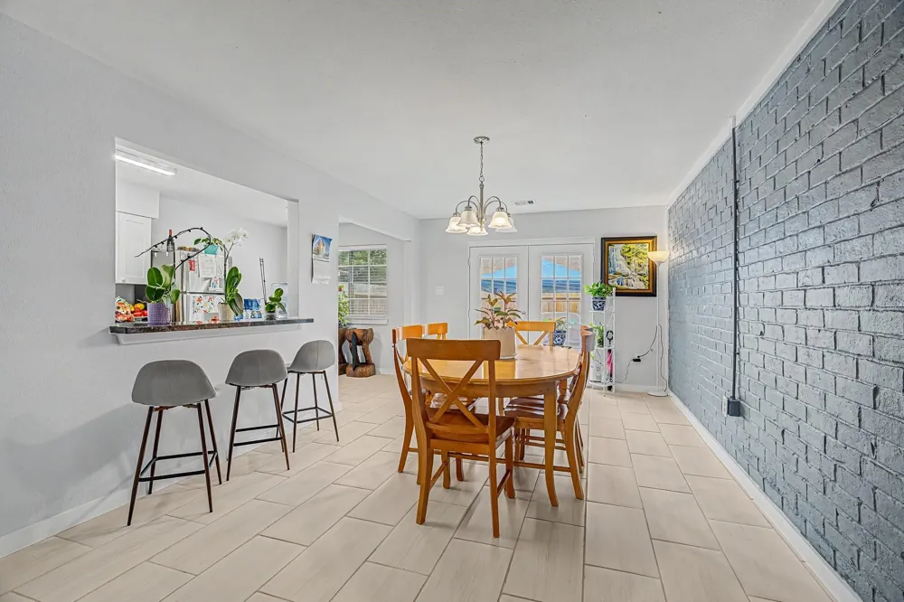7180 Crownwest Street #7180 Houston, TX 77072