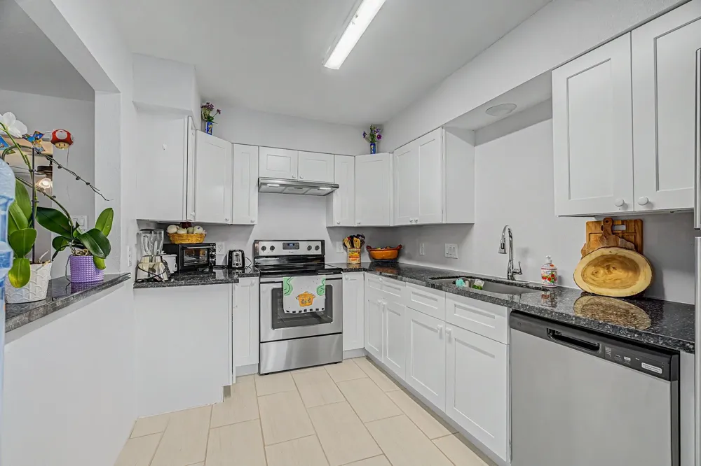 7180 Crownwest Street #7180 Houston, TX 77072