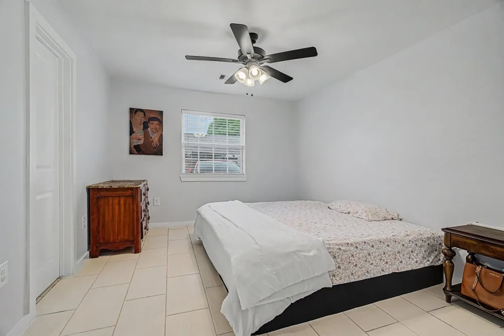 7180 Crownwest Street #7180 Houston, TX 77072