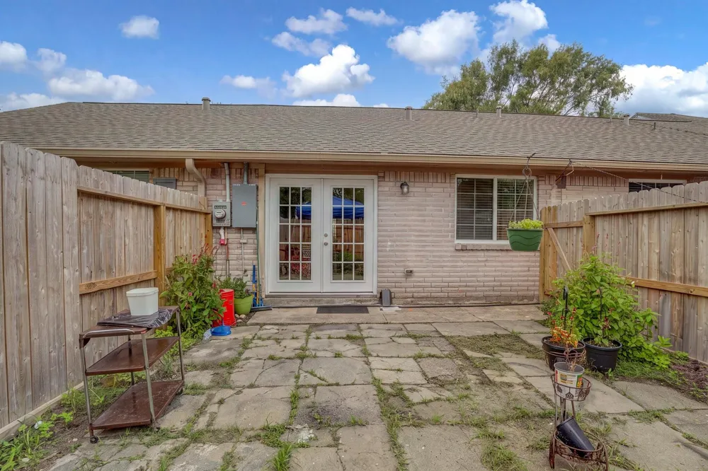 7180 Crownwest Street #7180 Houston, TX 77072
