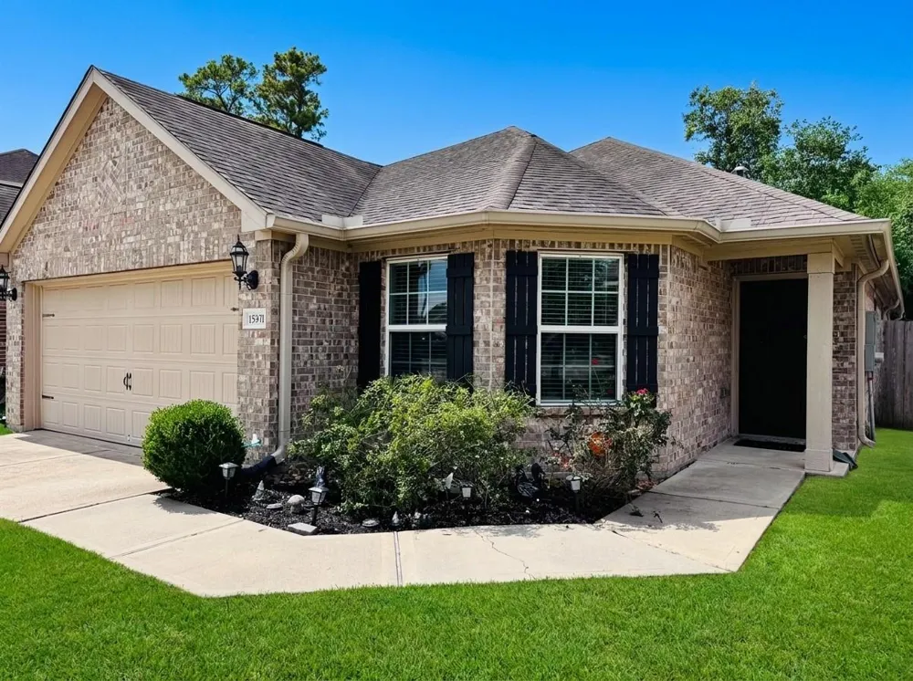 15931 Newport Place Crosby, TX 77532