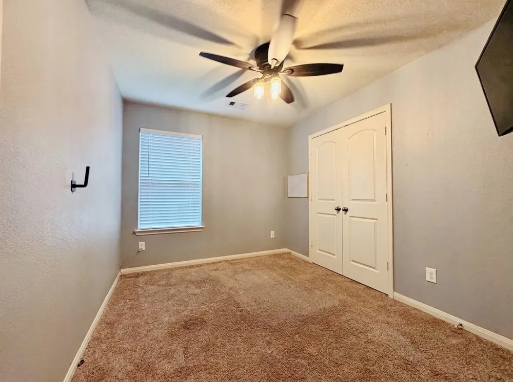 15931 Newport Place Crosby, TX 77532