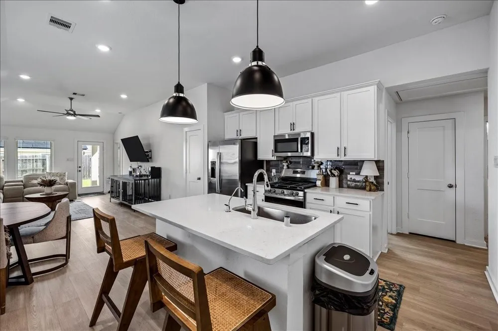 1224 Cavalry Junction Drive Alvin, TX 77511