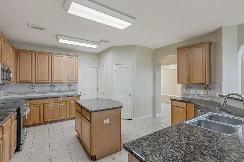 11311 Misty Morning Street Pearland, TX 77584