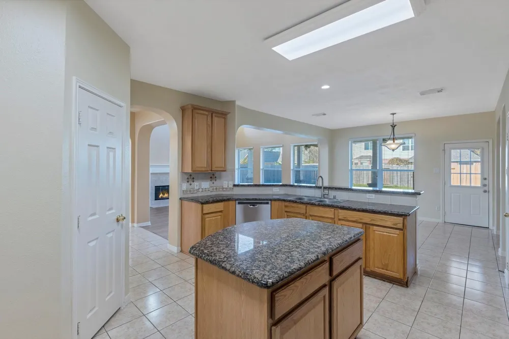 11311 Misty Morning Street Pearland, TX 77584