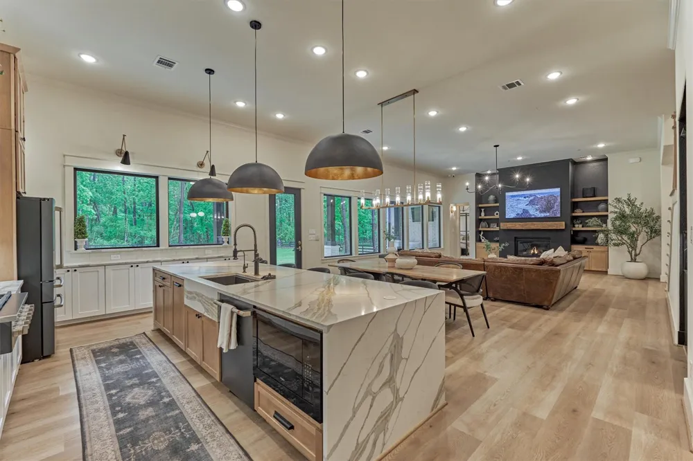 8220 Cavell Ct Montgomery, TX 77316