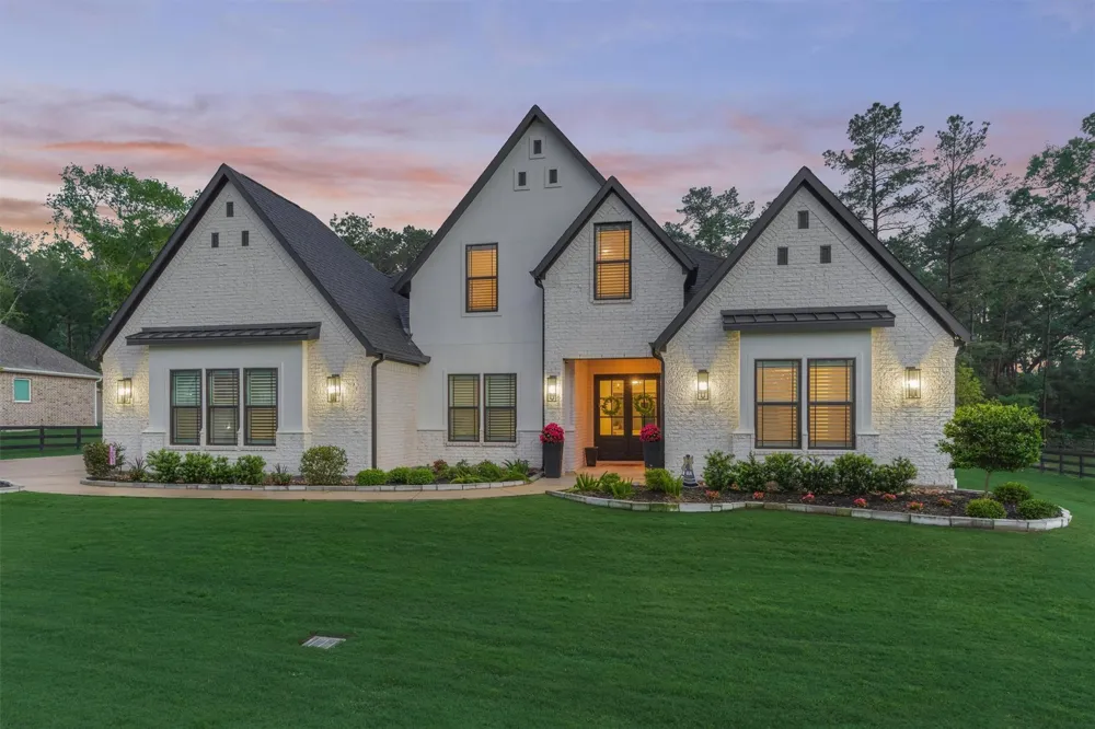 8220 Cavell Ct Montgomery, TX 77316