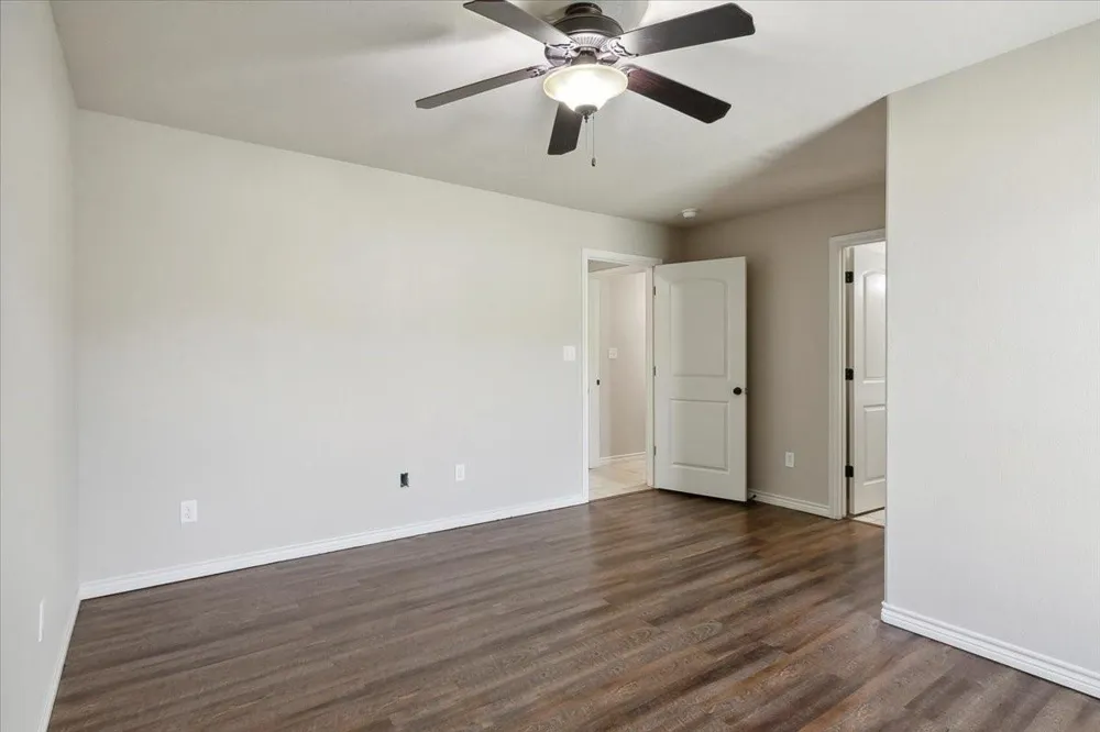 5165 Springwood Loop Lumberton, TX 77657