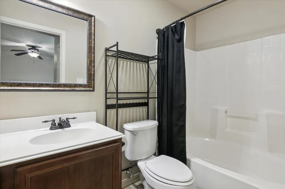 5165 Springwood Loop Lumberton, TX 77657