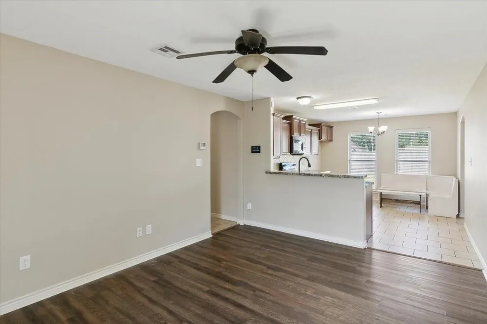 5165 Springwood Loop Lumberton, TX 77657