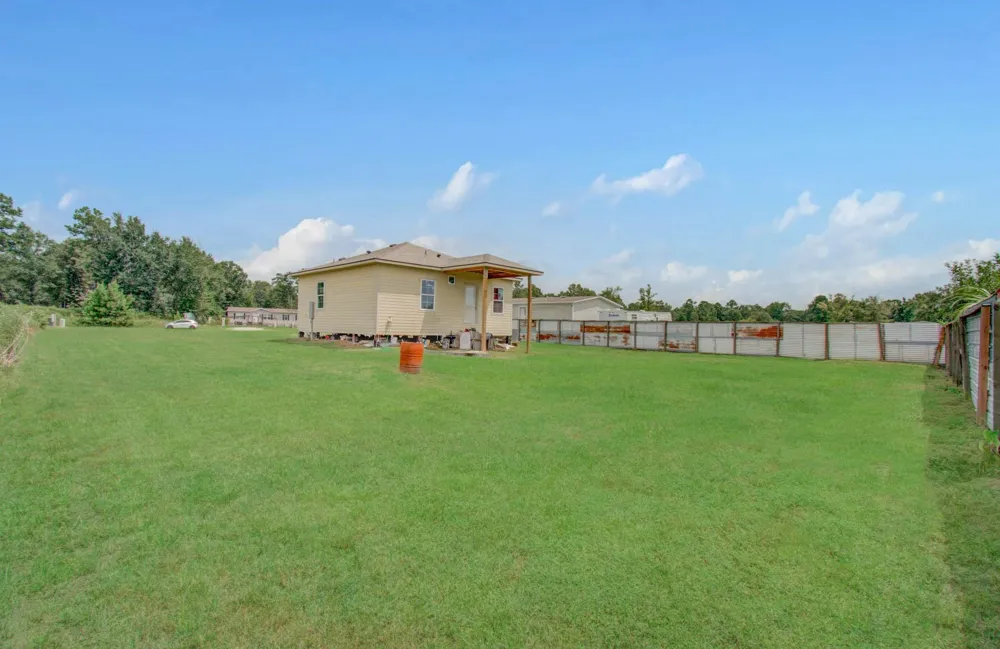 1243 Road 5263 Cleveland, TX 77327