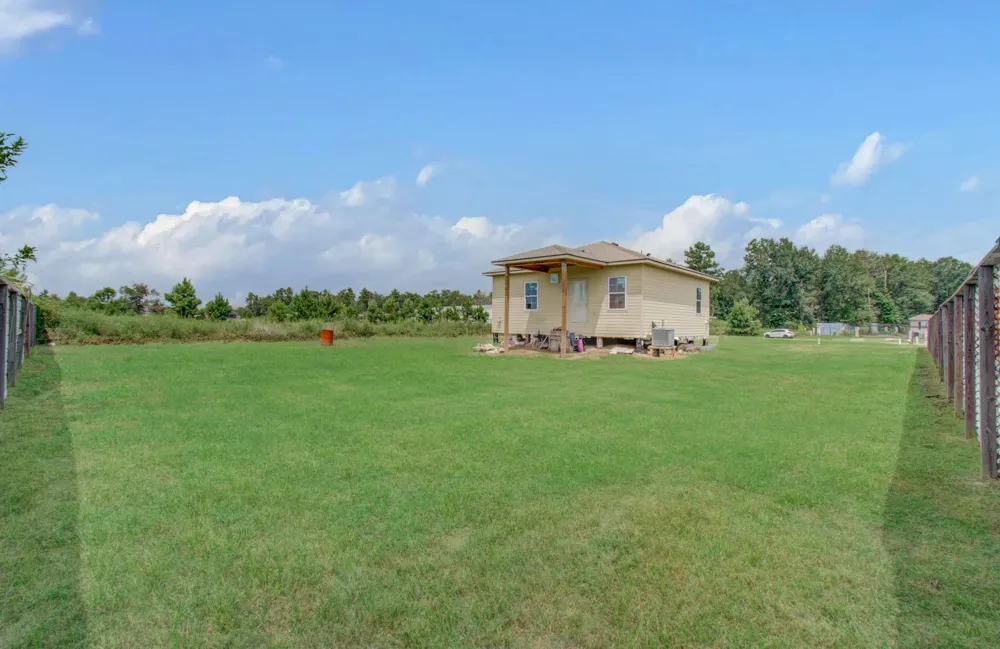 1243 Road 5263 Cleveland, TX 77327