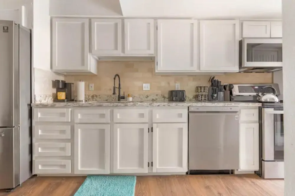 2100 Tanglewilde Street #77 Houston, TX 77063
