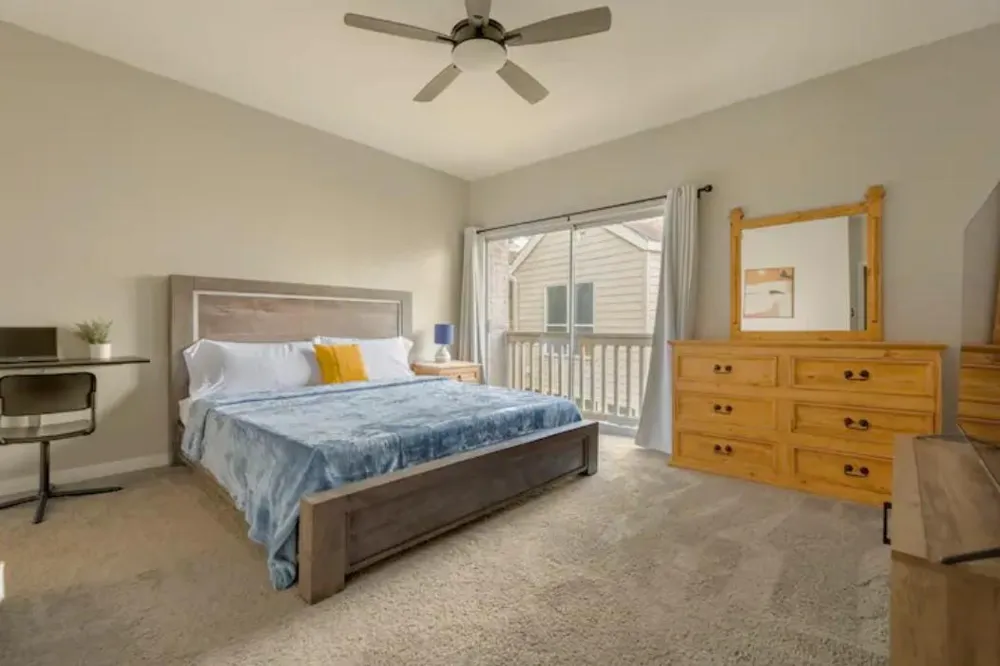 2100 Tanglewilde Street #77 Houston, TX 77063