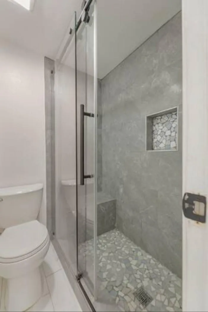 2100 Tanglewilde Street #77 Houston, TX 77063
