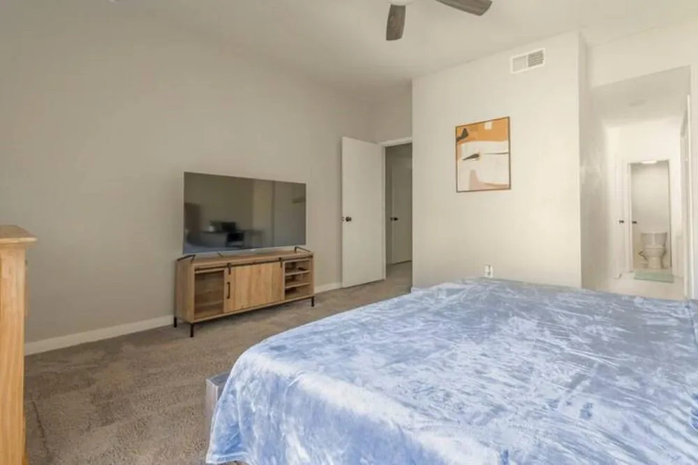 2100 Tanglewilde Street #77 Houston, TX 77063