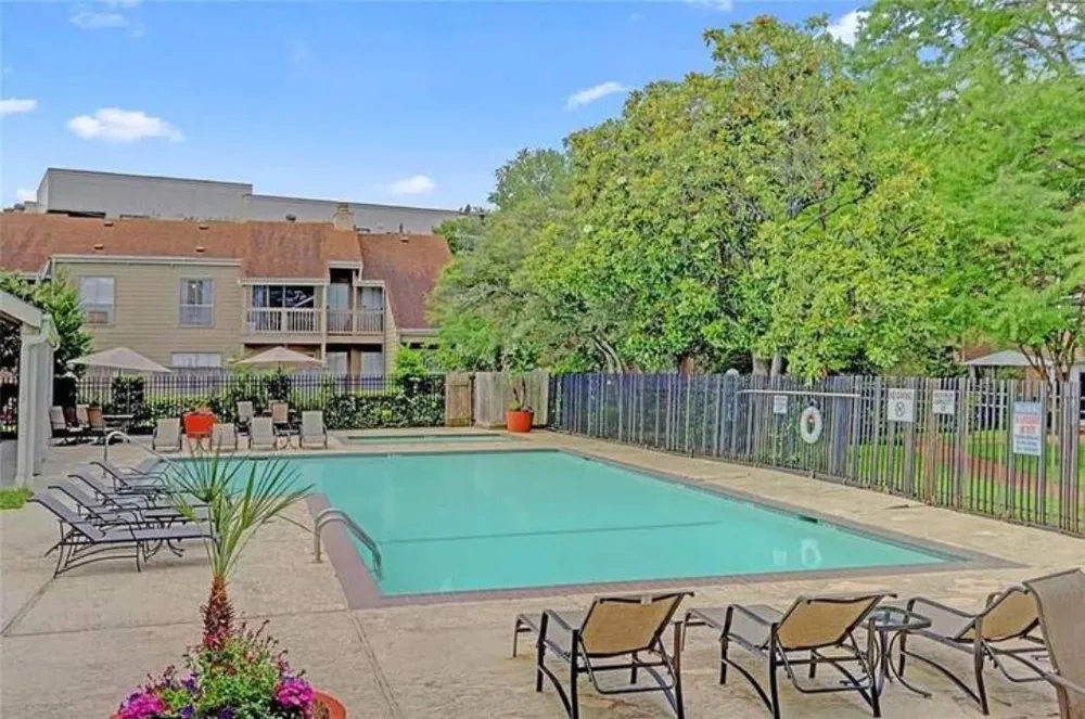 2100 Tanglewilde Street #77 Houston, TX 77063