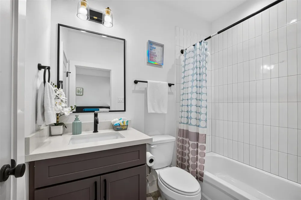 2341 Eagle Street Houston, TX 77004