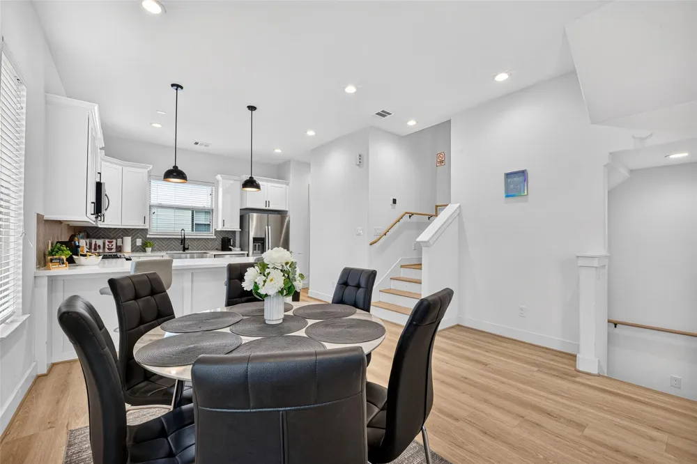 2341 Eagle Street Houston, TX 77004