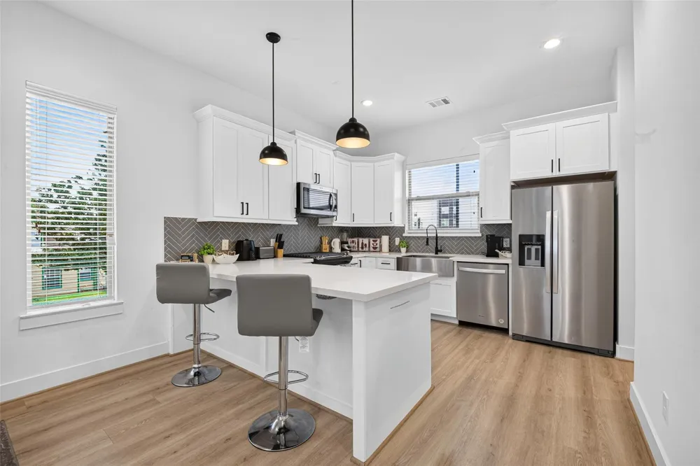2341 Eagle Street Houston, TX 77004