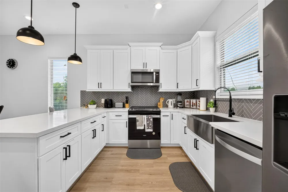 2341 Eagle Street Houston, TX 77004