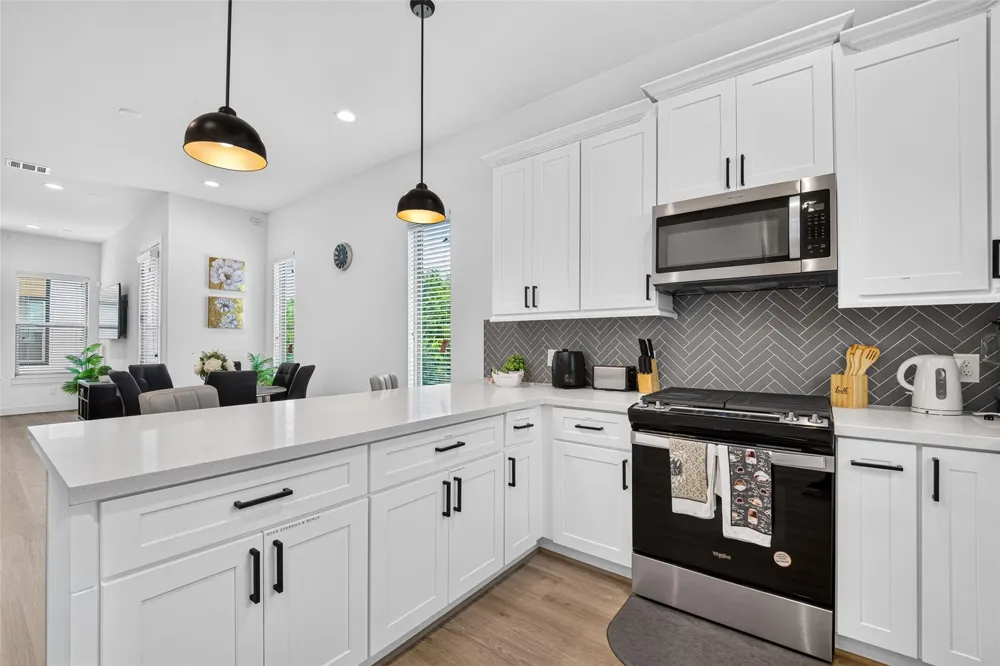 2341 Eagle Street Houston, TX 77004